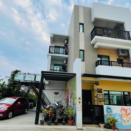 Lucky Bear Guesthouse หมาเกิง ภายนอก รูปภาพ